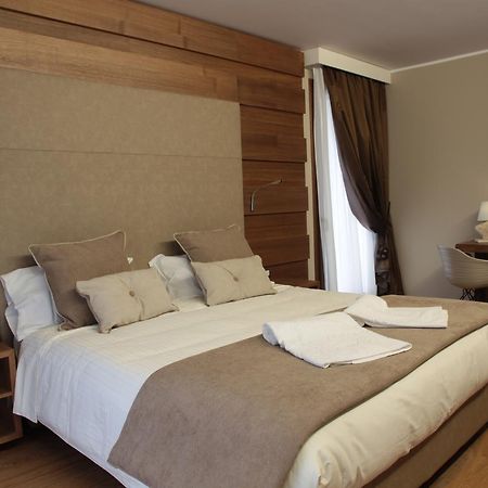 Relais Assunta Madre Hotel รีวีซอนโดลี ภายนอก รูปภาพ