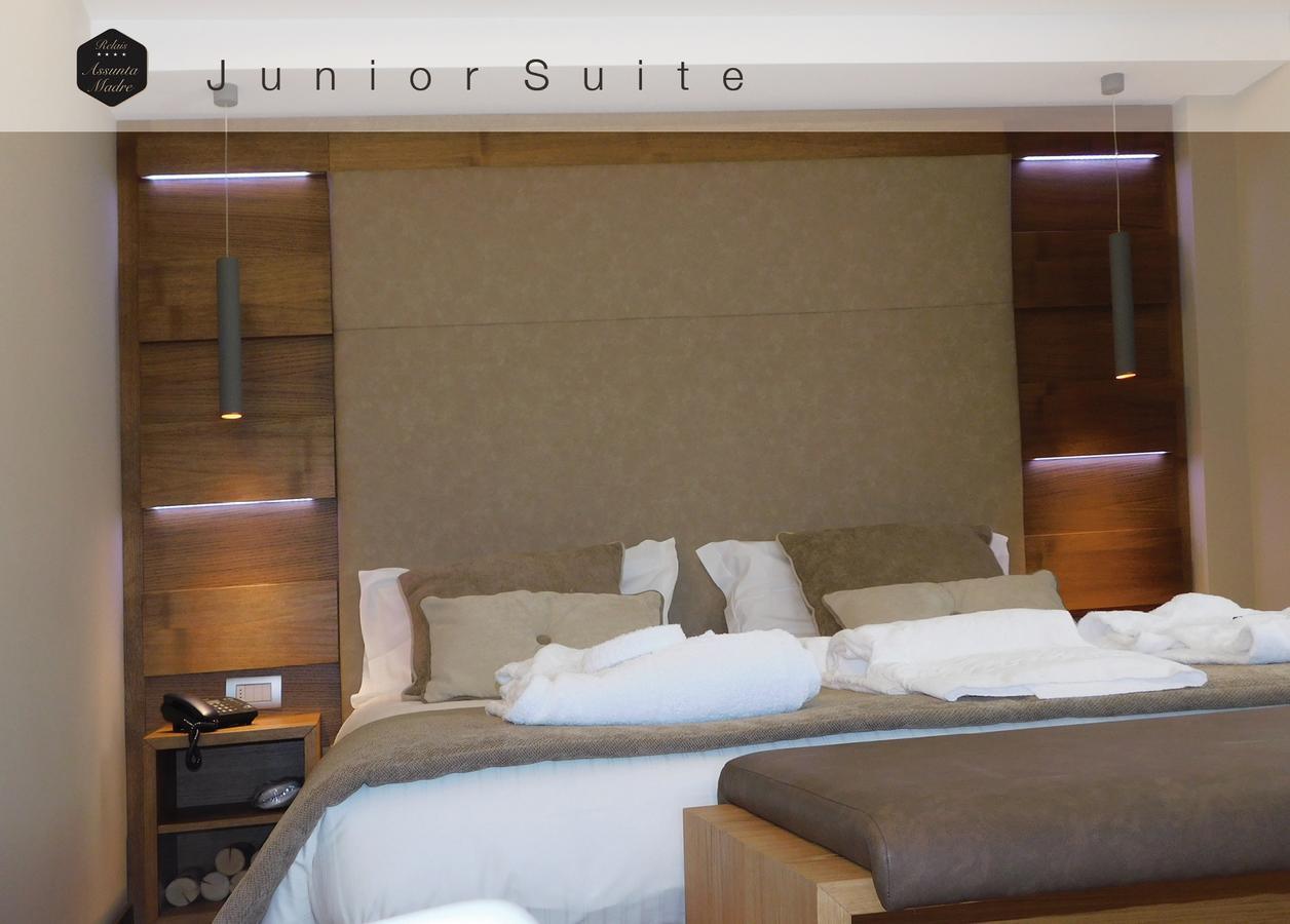 Relais Assunta Madre Hotel รีวีซอนโดลี ภายนอก รูปภาพ