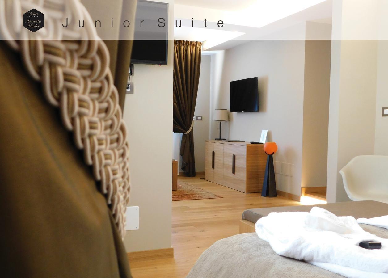 Relais Assunta Madre Hotel รีวีซอนโดลี ภายนอก รูปภาพ